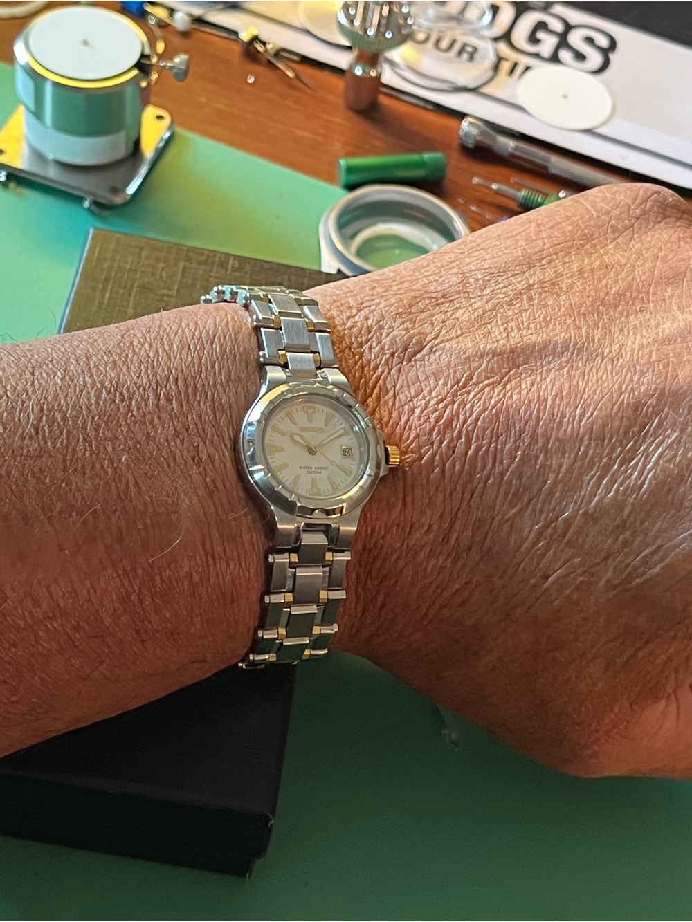 Vintage 1997 Seiko Ladies Quartz 7N82-0J09 Two-Tone 100M – Original Bracelet - Picture 6 of 6